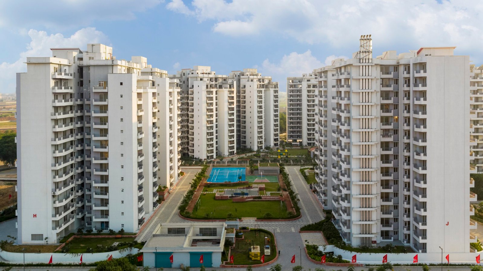 Anant Raj The Estate Residences Sector 63A Gurgaon - Gurgaon Floors
